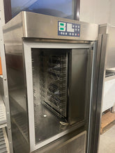 Carica l'immagine nel visualizzatore di Gallery, Abbattitore 10 teglie - ILSA