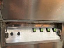 Carica l'immagine nel visualizzatore di Gallery, Carrello bagnomaria con armadi riscaldati
