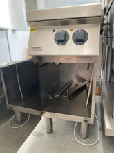 Carica l'immagine nel visualizzatore di Gallery, Brasiera Zanussi
