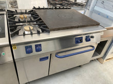 Carica l'immagine nel visualizzatore di Gallery, Cucina 2 fuochi con forno e piastra Electrolux
