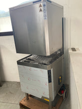 Carica l'immagine nel visualizzatore di Gallery, Lavastoviglie cappottina Electrolux
