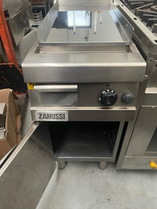 FRY-TOP A GAS, PIASTRA LISCIA CROMO 400 MM - ZANUSSI